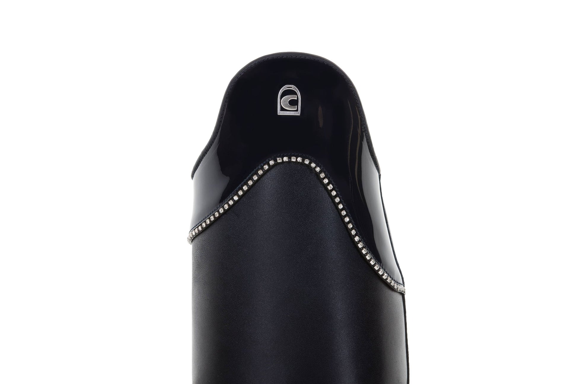 Cuff Silhouette with Patent Leather and Diamonds 557131
