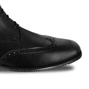 557147 Wing Tip With Brogue Detail