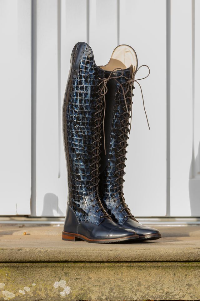 OUTERSHAFT VARIATIONS - TREVI LACK